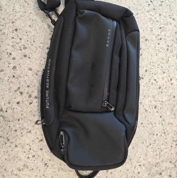 Bange Sling Bag - Picture 1 of 4